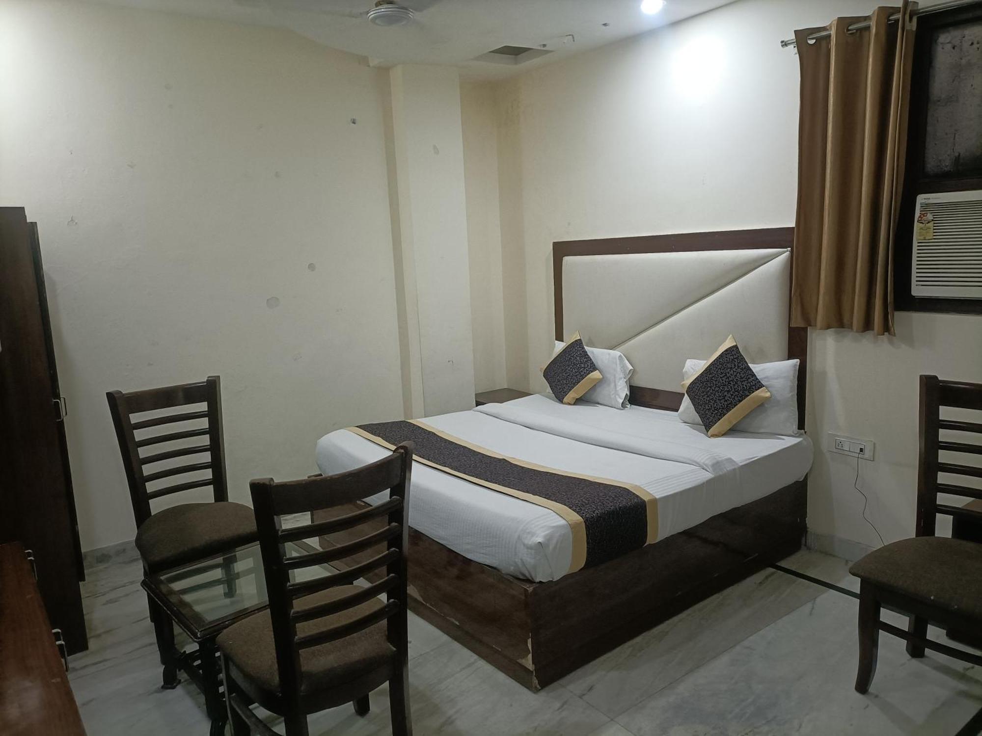 Hotel Grand Aerotech Nuova Delhi Esterno foto