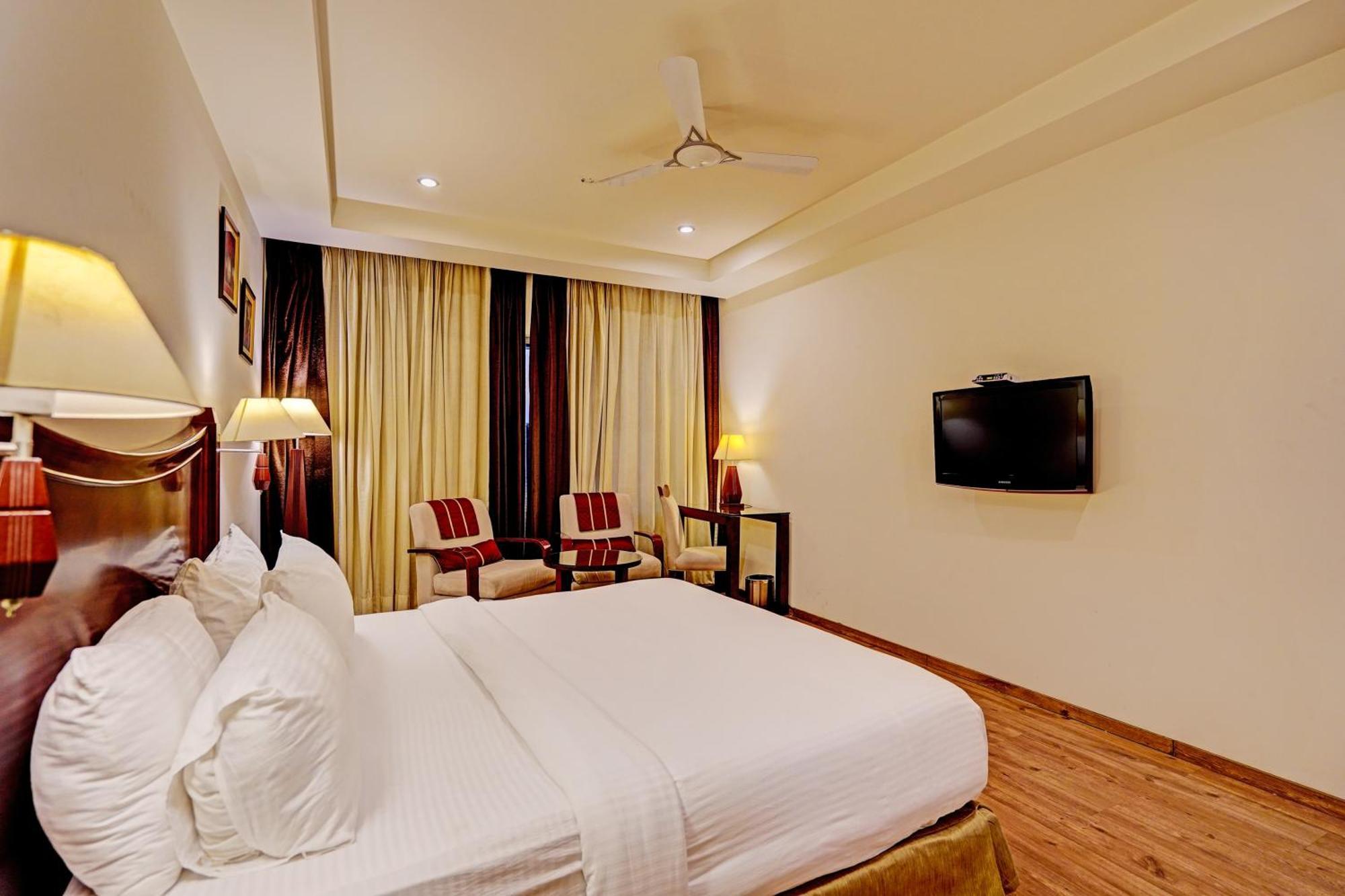 Hotel Grand Aerotech Nuova Delhi Esterno foto