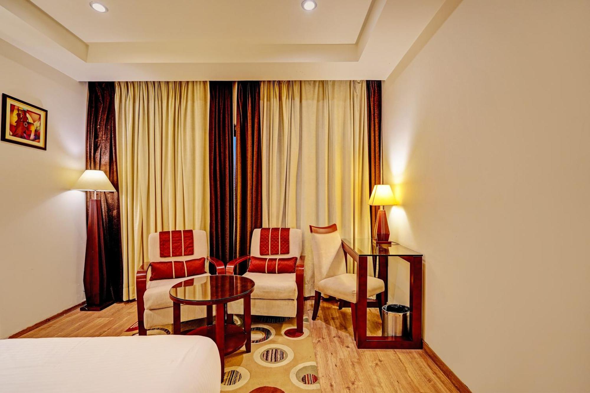 Hotel Grand Aerotech Nuova Delhi Esterno foto