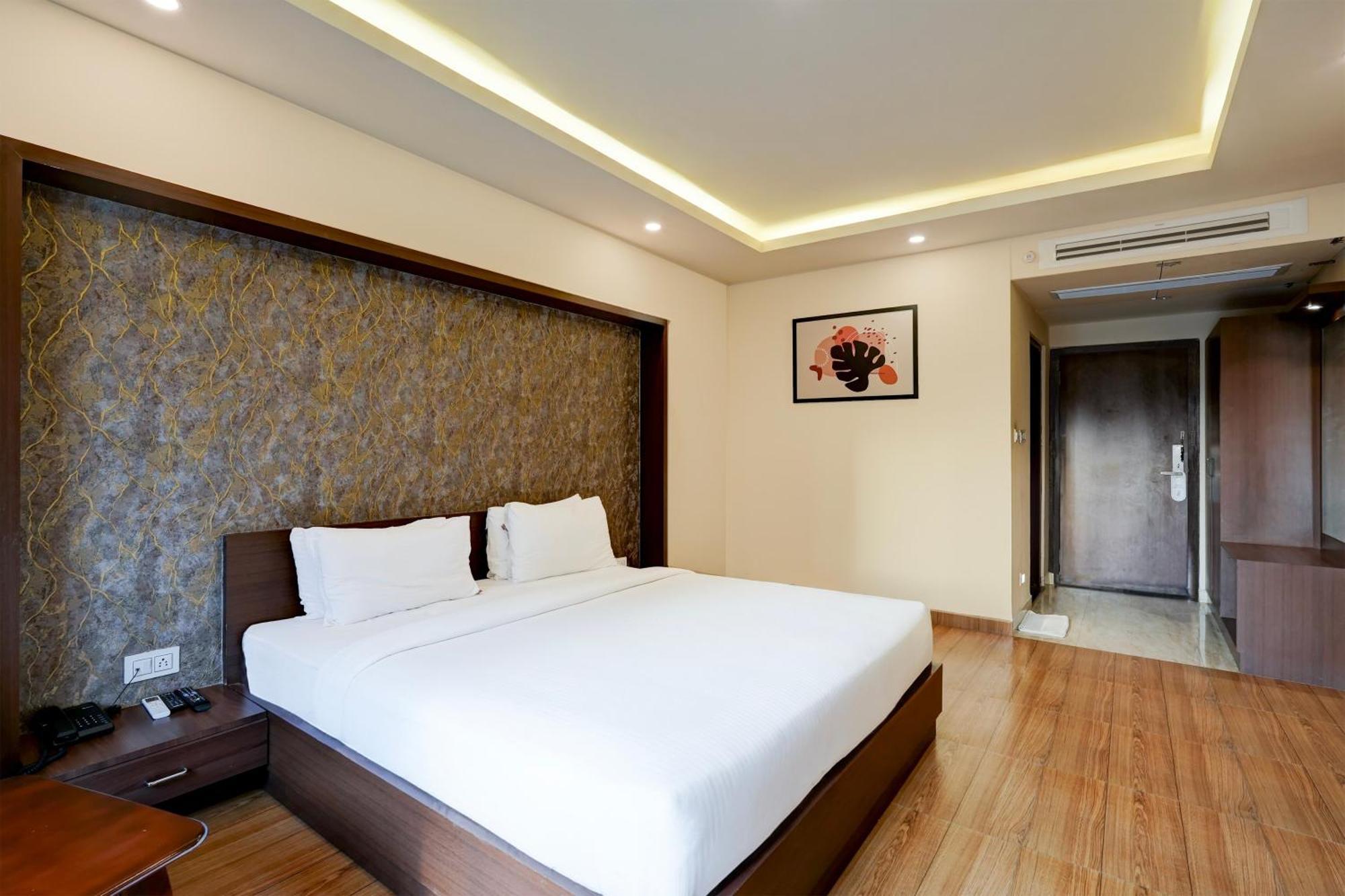 Hotel Grand Aerotech Nuova Delhi Esterno foto